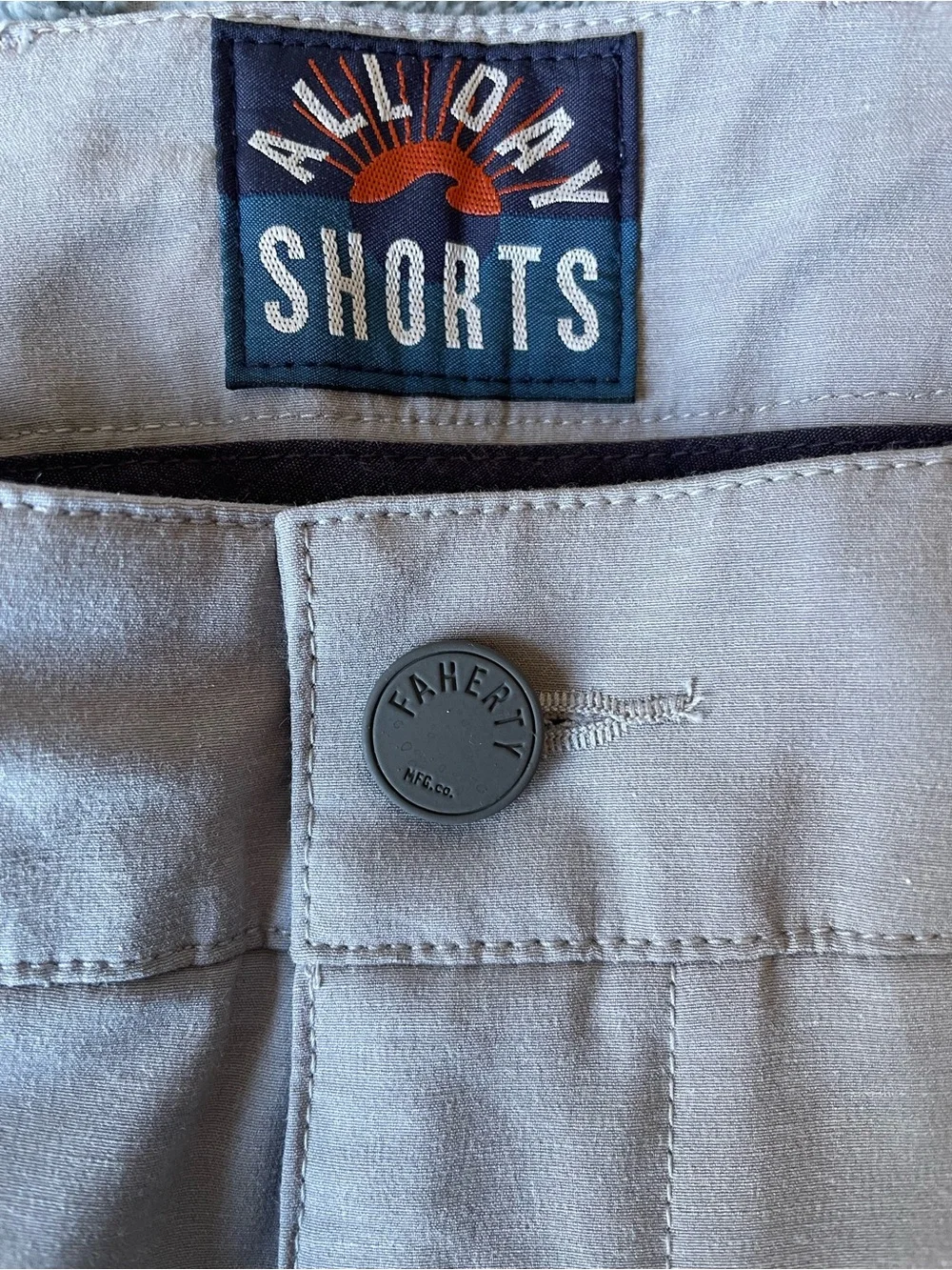 Faherty Belt Loop All Day Shorts in Ice Gray Performance Flat-Front NWT